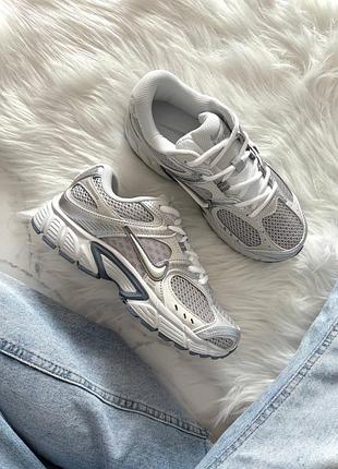 Жіночі кросівки nike v5 rnr metallic silver white