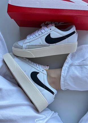 Жіночі кросівки nike blazer low platform white