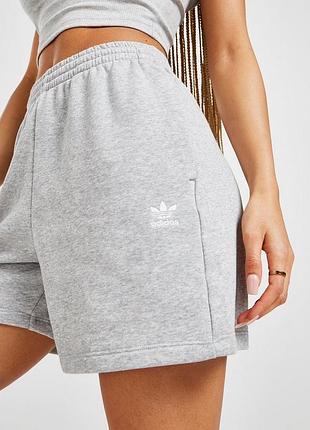 Оригінальні шорти adidas