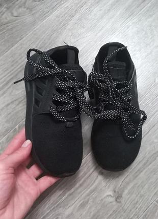 Детские кроссовки adidas