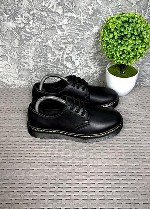 Dr. martens туфли кроссовки 37 размер кожаные черные