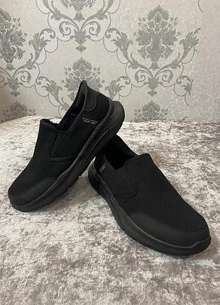 Кросівки skechers slip-ins