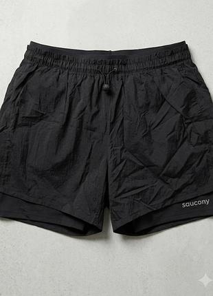 Оригінальні жіночі бігові шорти saucony 2-в-1 з фіксатором