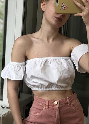 Розпродаж топ prettylittlething вкорочений