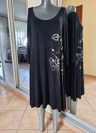Комфортне з принтом плаття 👗