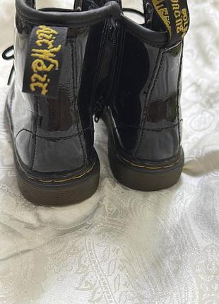Чорні ботинки dr.martens 2