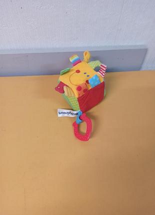 М'яка розвиваюча іграшка кубик від бренду babydream