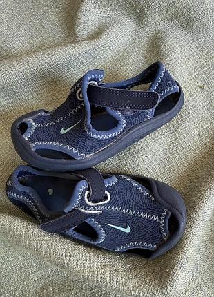 Босоніжки сандалі nike оригинал р.23,5
