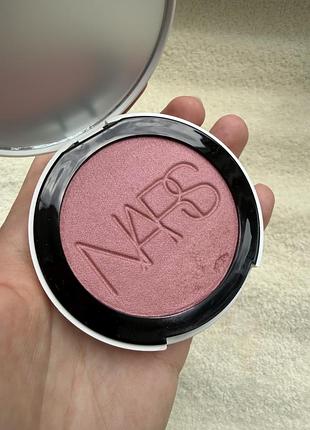 Nars light reflecting luminizing blush, відтінок love deep