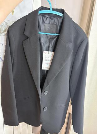 Стильний чорний піджак zara (з біркою)