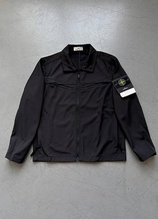 Куртка stone island light soft-shell feat. multy layer fusion technology
