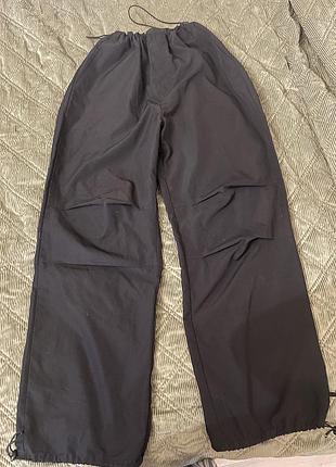 Чорні штани-парашути (parachute pants) cropp, розмір 34 (xs)
