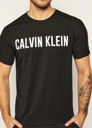 Мужская футболка calvin klein черный ск
