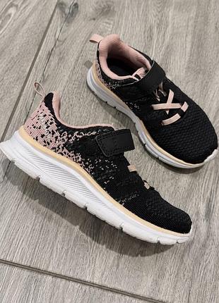 Karrimor дитячі кросівки чорні рожеві 29 розмір оригінал 17,5 см