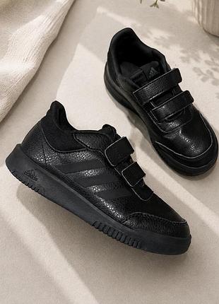 Кросівки чорні adidas tensaur hook and loop 21,5 см, 33 розмір