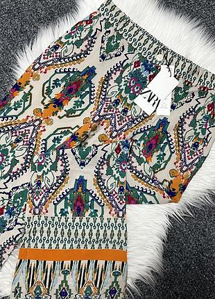 Різнокольорові штани zara в богемному стилі з квітковим візерунком «пейслі»