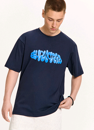 Футболка с принтом cropp 682hy-59x comfort fit темно-синяя р. l