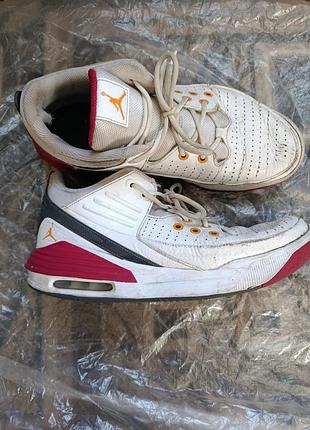 Кросівки nike air jordan 2 retro low.