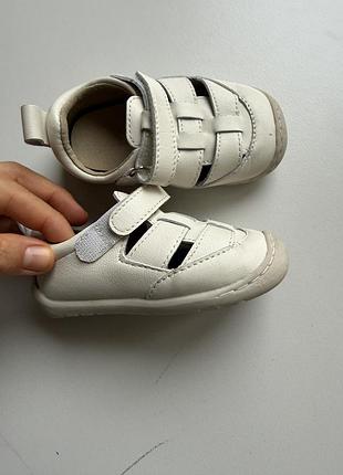 Шкіряні сандалі zara barefoot 19 розмір