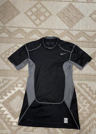 Компресійна футболка nike pro combat