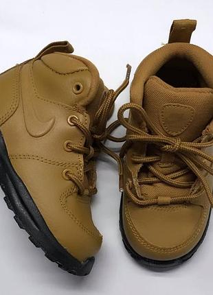 Чоботи nike нові