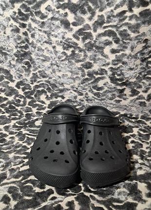 Crocs тапки шлепанцы черные новые кроксы м5 w7