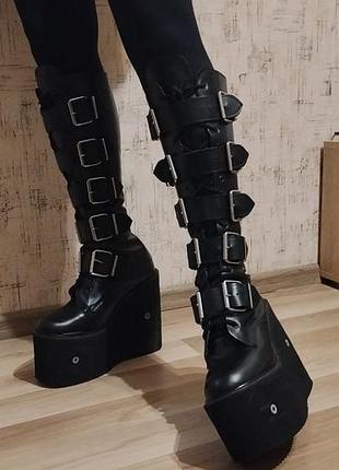 Черевики на платформі pennangalan transmuter boots. 41