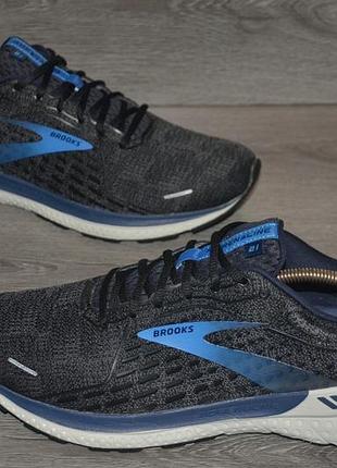 Розмір 46,5 довжина устілки 30,5 см. стан на фото. фірма brooks adrenaline gts 21.