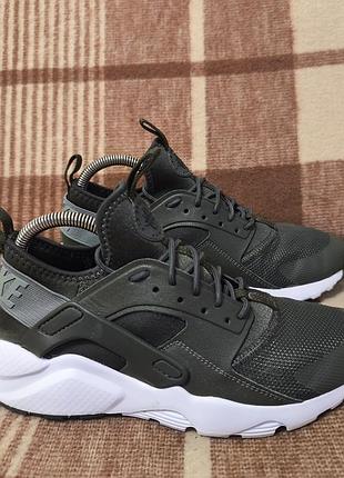 Жіночі кросівки nike huarache