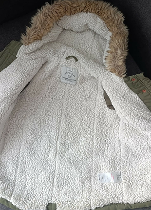 Продам детскую куртку 3