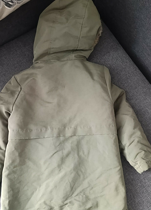 Продам детскую куртку 2