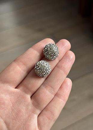 Сережки кульчики з камінцями сваровськи swarovski