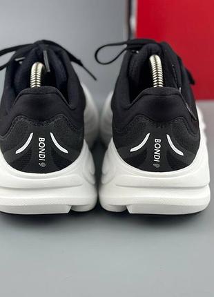 Кросівки hoka 4