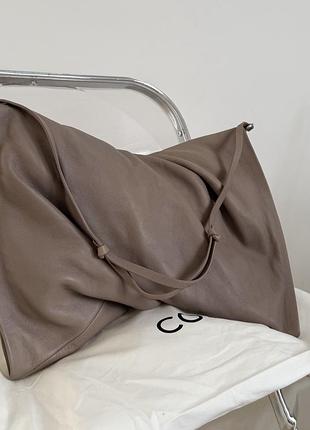 Cos twisted clutch bag - leather