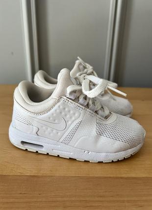 Детские белые кроссовки nike 25 размер