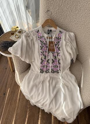 Нова сукня вишиванка pieces, s