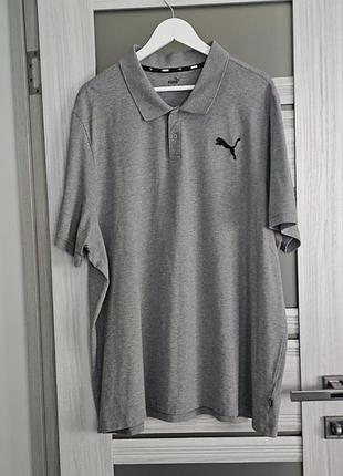 Чоловіча футболка-поло від відомого спортивного бренду puma у класичному повсякденному стилі.