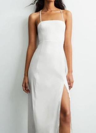 Белое платье zara с шнуровкой.