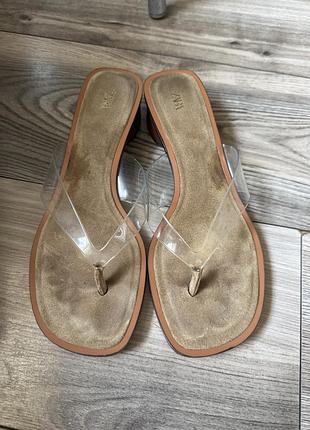 Вʼєтнамки zara