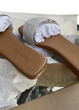 Шльопанці жіночі steve madden . нові. оригінальні. натуральна шкіра. бежеві. розмір 8,5 (24,5-25см)