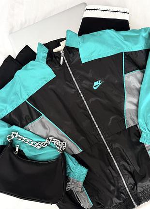 Вітровка nike ,оригінал