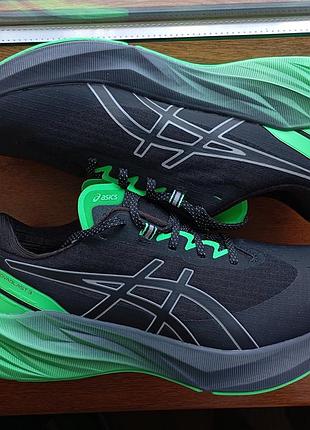 Бігові кросівки asics novablast 3 lite-show оригінал р.44.5 нові чорні
