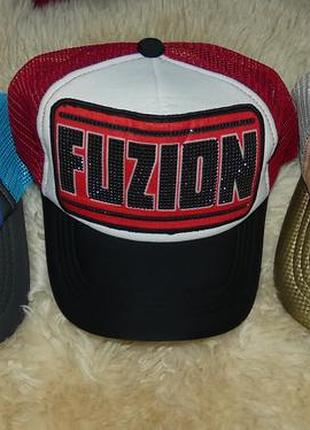 Кепка тракер fuzion 3d rhinestone оригинал корея (3 цвета) y2k