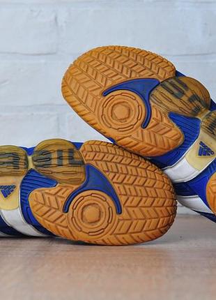 Кроссовки adidas stabil 4