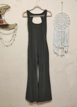 Комбинезон спортивный с открытой спиной клеш в рубчик naana clothing