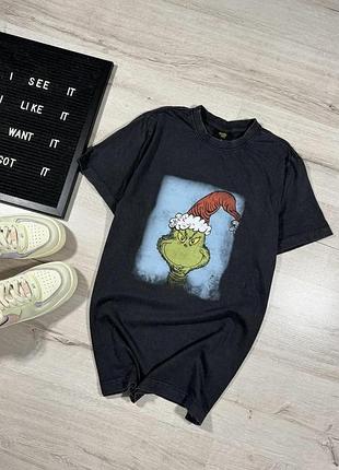 Футболка з грінчем primark