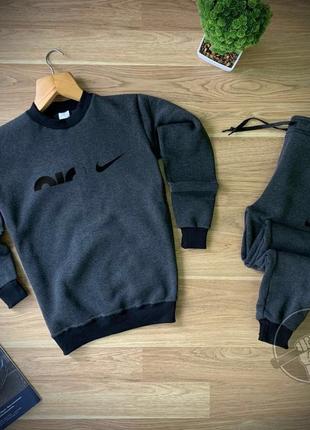 Топовий чоловічий спортивний костюм nike дуже теплий1 фото