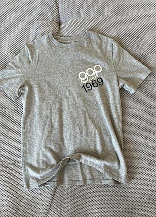Сіра футболка gap рр 10/13 років