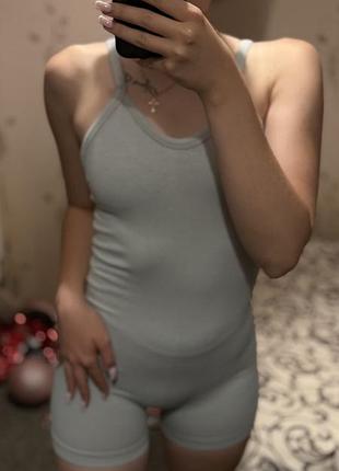 Спортивний комбінезон