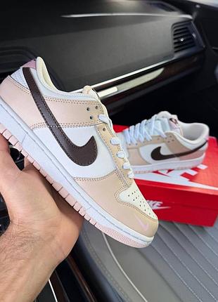 Жіночі кросівки nike sb dunk beige white